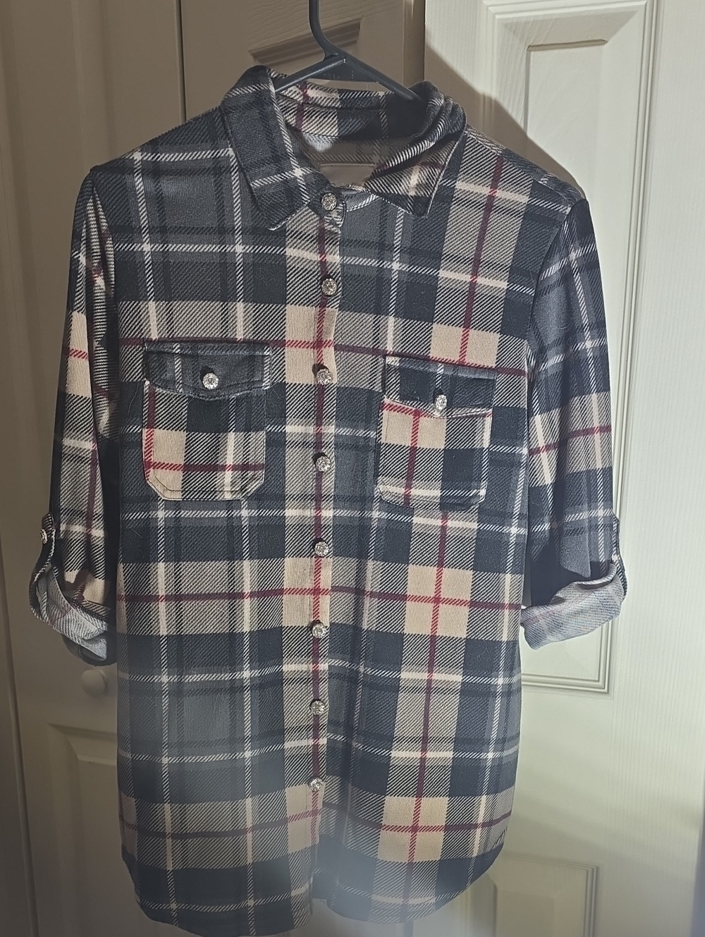 Women's New York Laundry Black, Cream & Red Plaid Button-Down Shirt